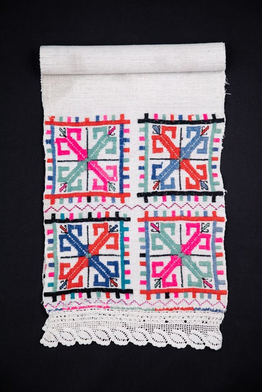 Вишивка Східного Поділля. Вишитй рушник. Качалочки. Онлайн школа української вишивки Prekrasa Studio